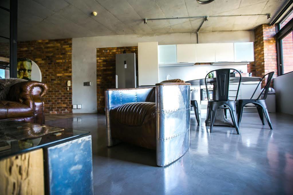 ดีไซเนอร์ ลอฟต์ ออน เพรสทวิช Apartment เคปทาวน์ ภายนอก รูปภาพ